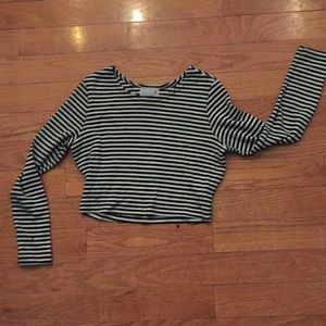 Black and white striped long sleeve crop top